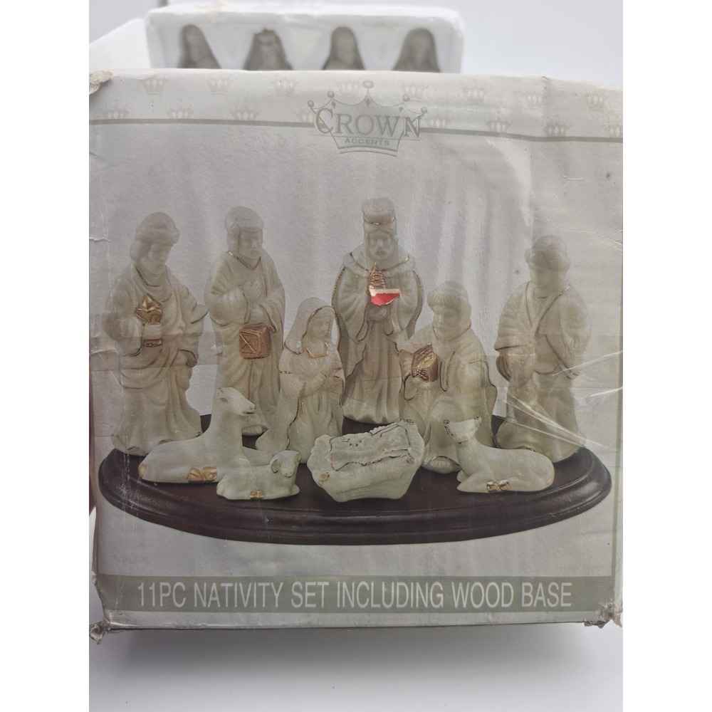 Vtg Crown Accents 11 piece White & Gold Nativity Set